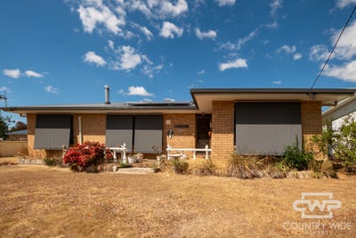 /international/au/231-lambeth-street-glen-innes-nsw-150919876/