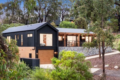 /international/au/19-narani-way-fairhaven-vic-151343344/