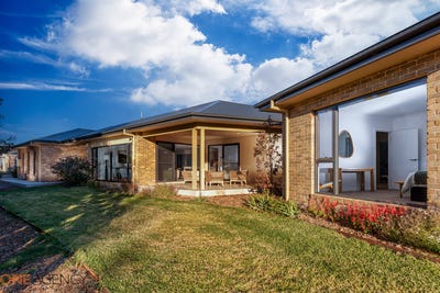 /international/au/28-kanzi-close-orange-nsw-150452952/