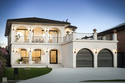 /international/au/11-candlewood-street-bossley-park-nsw-152694180/