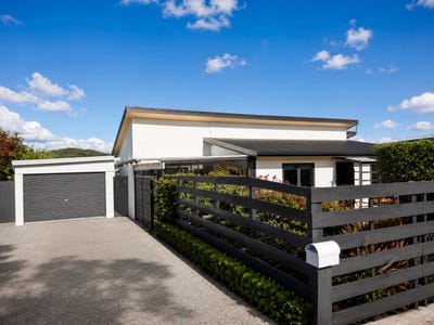 /international/au/10-doepel-place-st-helens-tas-150871368/