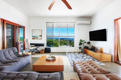 /international/au/28-rutledge-street-coolangatta-qld-147845348/