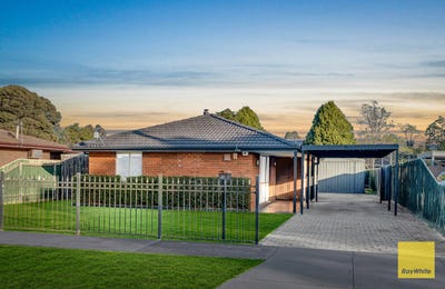 /international/au/17-kurrajong-crescent-melton-south-vic-148582728/?lang=id