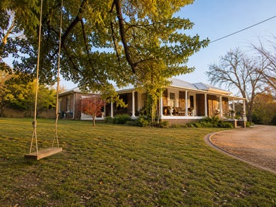 /international/au/164-mann-street-armidale-nsw-151324880/