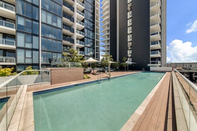 /international/au/139a-b-39-benjamin-way-belconnen-act-148368516/