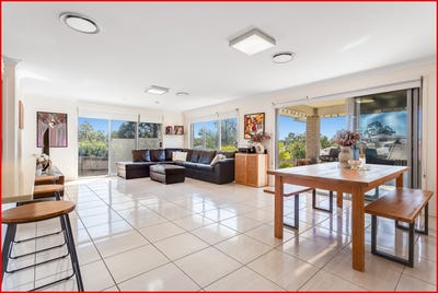 /international/au/2-jillaine-street-everton-hills-qld-152176536/