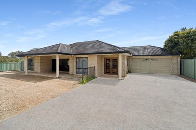 /international/au/23-adab-close-boronia-heights-qld-152572268/