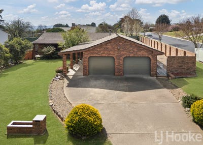 /international/au/16-tareena-avenue-kelso-nsw-152553144/