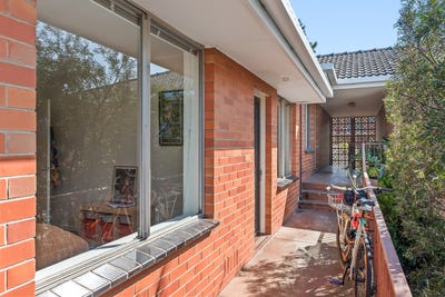/international/au/12-77-pender-street-thornbury-vic-152421328/