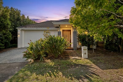 /international/au/52-liberty-circuit-north-lakes-qld-151587288/