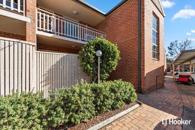 /international/au/21-22-archibald-street-lyneham-act-151109684/