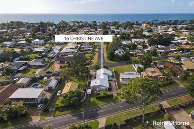 /international/au/16-christine-avenue-torquay-qld-151471764/