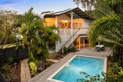 /international/au/20-lorien-avenue-coolum-beach-qld-151457356/