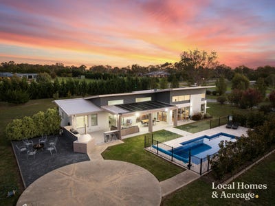 /international/au/1-horton-close-murrumbateman-nsw-150923940/