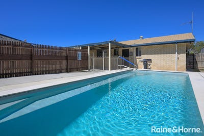 /international/au/69-j-hickey-avenue-clinton-qld-152232448/