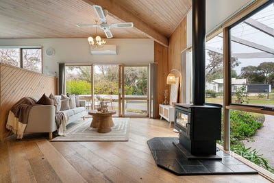 /international/au/17-thomson-terrace-rye-vic-148376952/