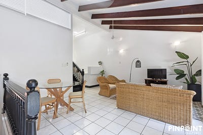 /international/au/30-26-bourke-street-blacks-beach-qld-151202292/