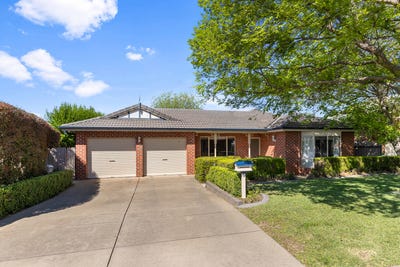 /international/au/19-grampian-place-tatton-nsw-152666156/