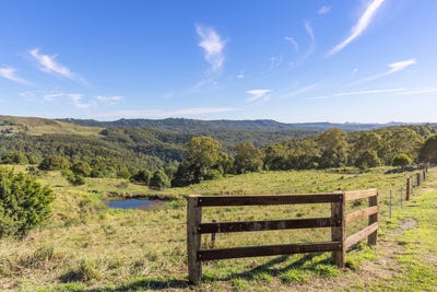 /international/au/348-brandenburg-road-bald-knob-qld-204519396/
