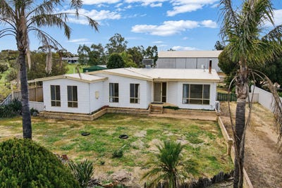 /international/au/159-manmanning-road-wongan-hills-wa-151801836/