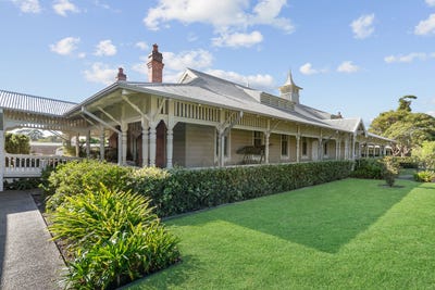 /international/au/10-brooks-circuit-lidcombe-nsw-151269032/