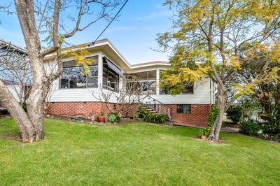 /international/au/4-fraser-parade-charlestown-nsw-152101960/