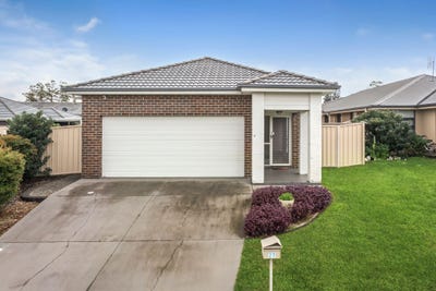 /international/au/27-regatta-way-summerland-point-nsw-151358612/