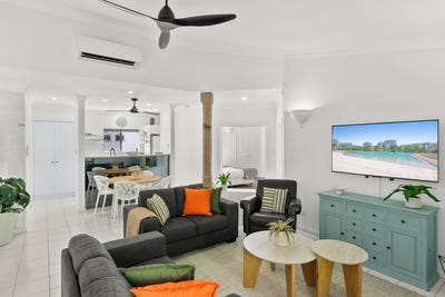 /international/au/4-28-springfield-crescent-manoora-qld-152389024/