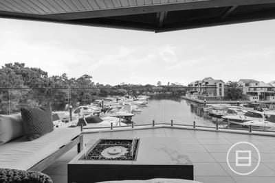 /international/au/19-16-marina-drive-ascot-wa-151062136/