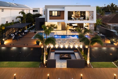 /international/au/20-sundowner-court-mermaid-waters-qld-152462440/