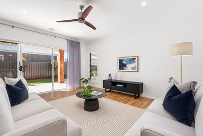 /international/au/18-eisenhauer-drive-thurgoona-nsw-151256472/