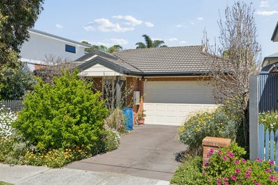 /international/au/16a-graham-road-carrum-vic-121040749/