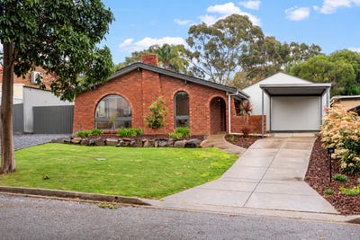/international/au/17-flinders-avenue-fairview-park-sa-152614824/