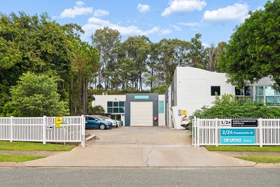 /international/au/24-fremantle-street-burleigh-heads-qld-505136744/
