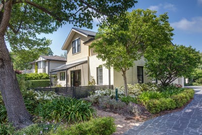 /international/au/1-45-ascot-road-bowral-nsw-151225388/
