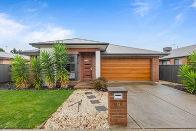 /international/au/9-flewin-avenue-miners-rest-vic-151534992/