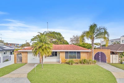 /international/au/16-mokera-avenue-palm-beach-qld-148594792/