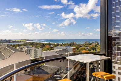 /international/au/915-15-howard-avenue-dee-why-nsw-151336880/