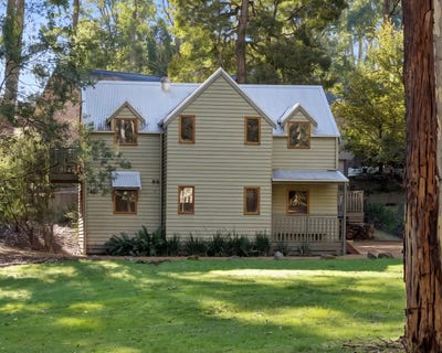 /international/au/4-man-court-sawmill-settlement-vic-151615968/