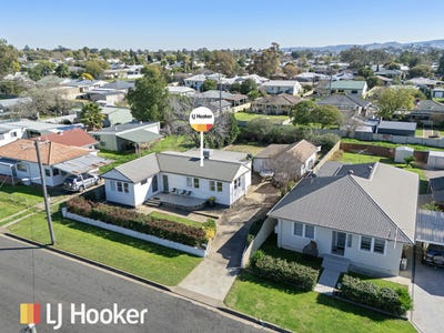 /international/au/12-cobley-avenue-south-tamworth-nsw-152230588/