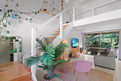 /international/au/1045-2-28-yulgibar-close-kooralbyn-qld-150935584/