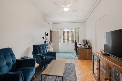 /international/au/5-41a-edward-street-charlestown-nsw-151524912/