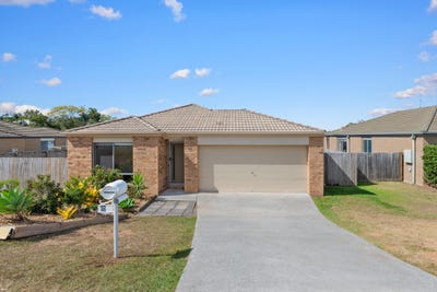 /international/au/18-bond-drive-southside-qld-151474228/