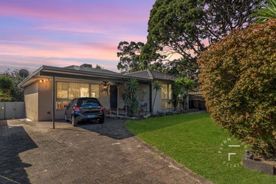 /international/au/17-adrian-street-chadstone-vic-151445000/
