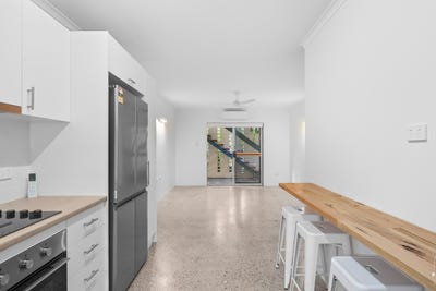 /international/au/1-29-bouganvillea-street-holloways-beach-qld-151082636/