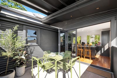 /international/au/69-vale-street-kelvin-grove-qld-150859236/