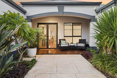 /international/au/33-rosewell-green-wanneroo-wa-151376320/