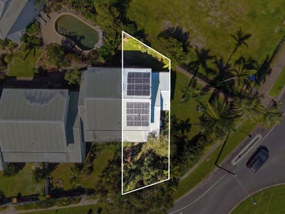 /international/au/1-19-grantala-street-manoora-qld-151397804/