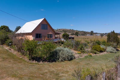 /international/au/2-grace-street-dugandan-qld-152563672/