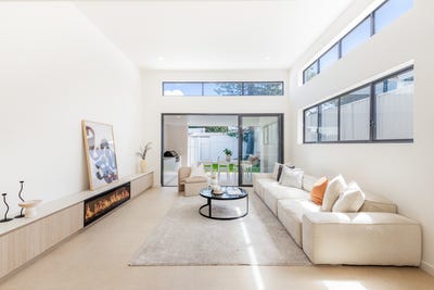 /international/au/19a-woonah-street-miranda-nsw-150725900/